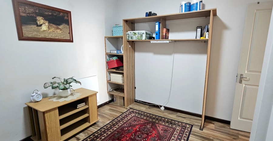 2 Bedroom Property for Sale in De Kelders Western Cape